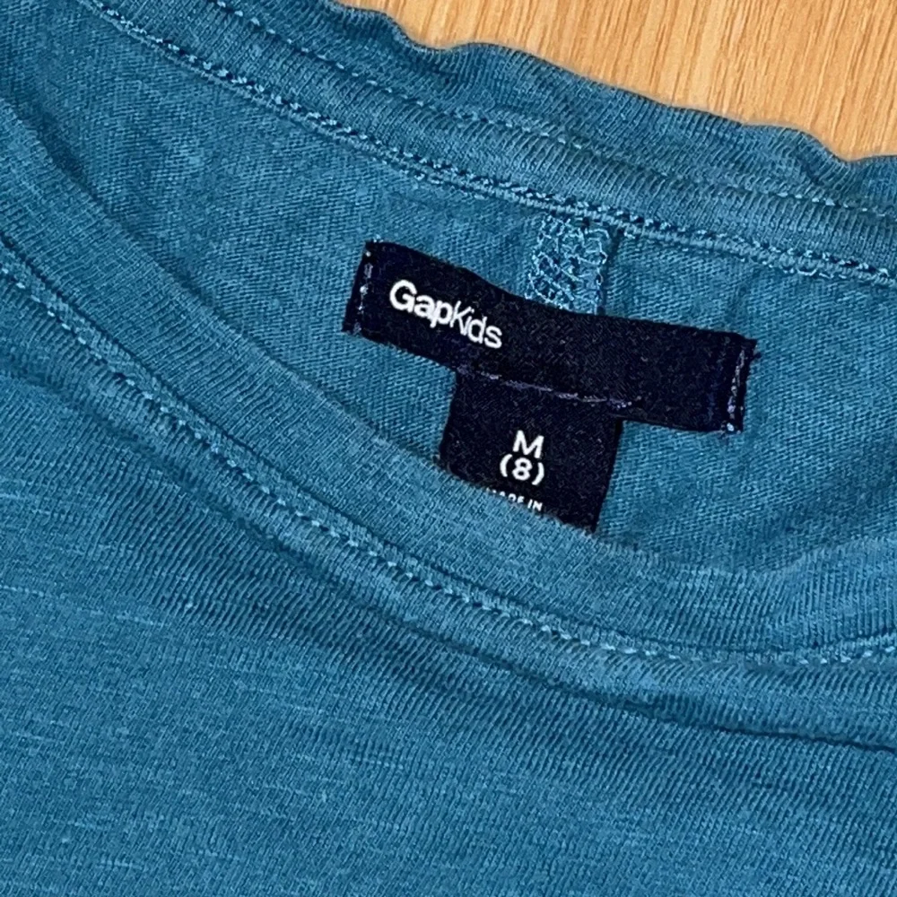 Lot of 3 GAP Long-sleeve Shirts, Size M 8